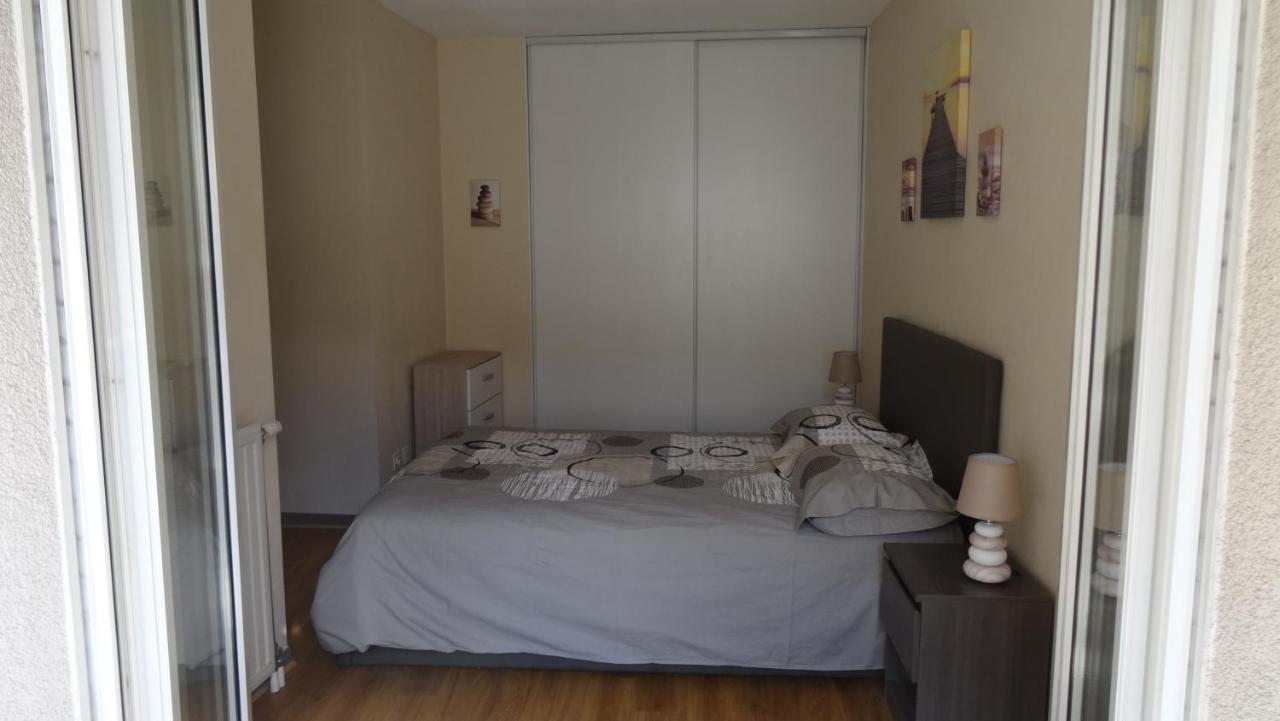 Appart T2 Standing Tout Confort Avec Balcon - Parking En Option Lyon Kültér fotó
